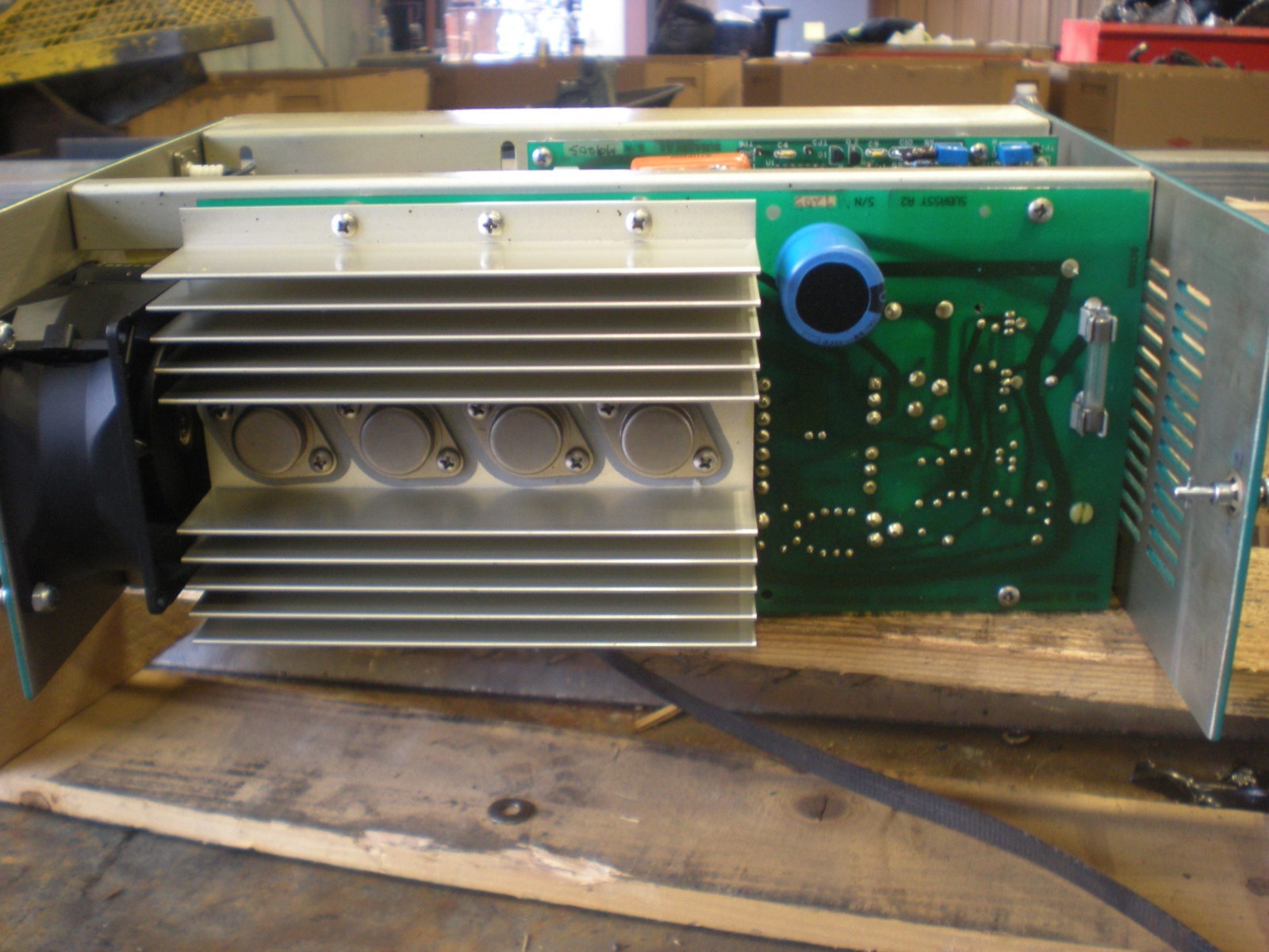 true sweepcrest ultrasonics GENESIS240 volt 4 amp
