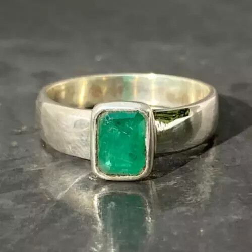 Beautiful Green Gemstone Ring 925 Sterling Silver Handmade Ring All Size  R36