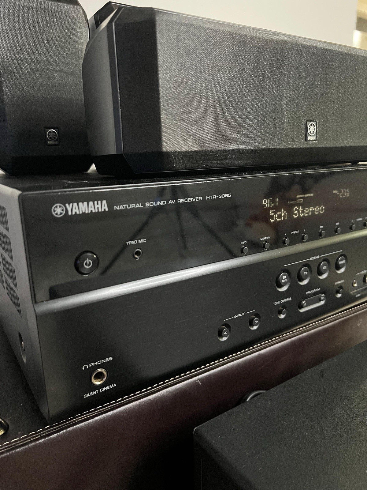 Yamaha HTR-3065 5.1 Channel Home Theater System with Speakers and Subwoofer