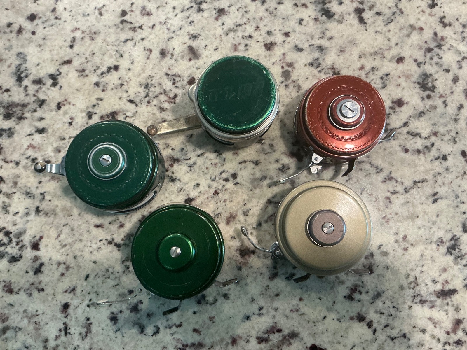 lot of 5 vintage automatic fishing fly reels 3 Shakespeare, Pemco and Kmart