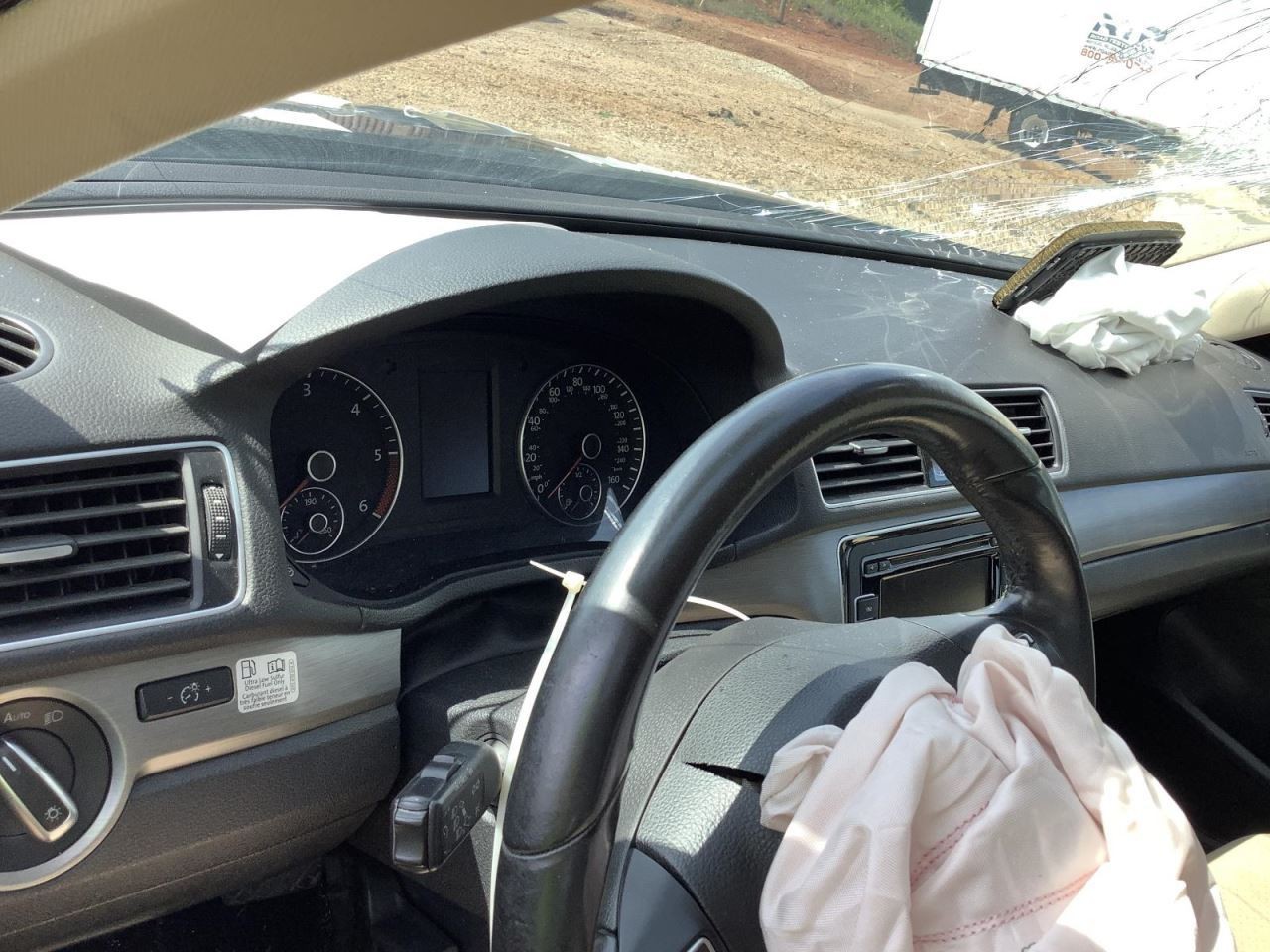 PASSAT 2014 Glove Box 4676354