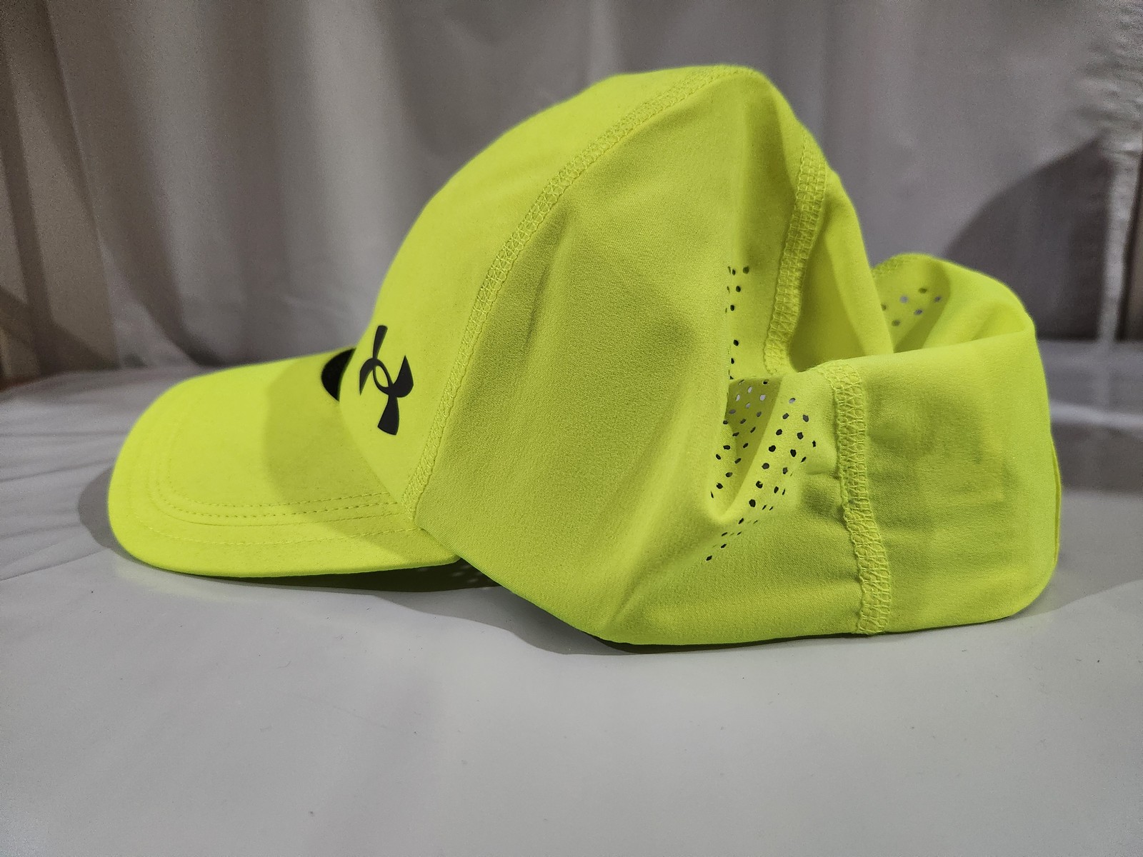 Under Armour Men's Iso-Cool Adjustable Hat Yellow Sz One Size