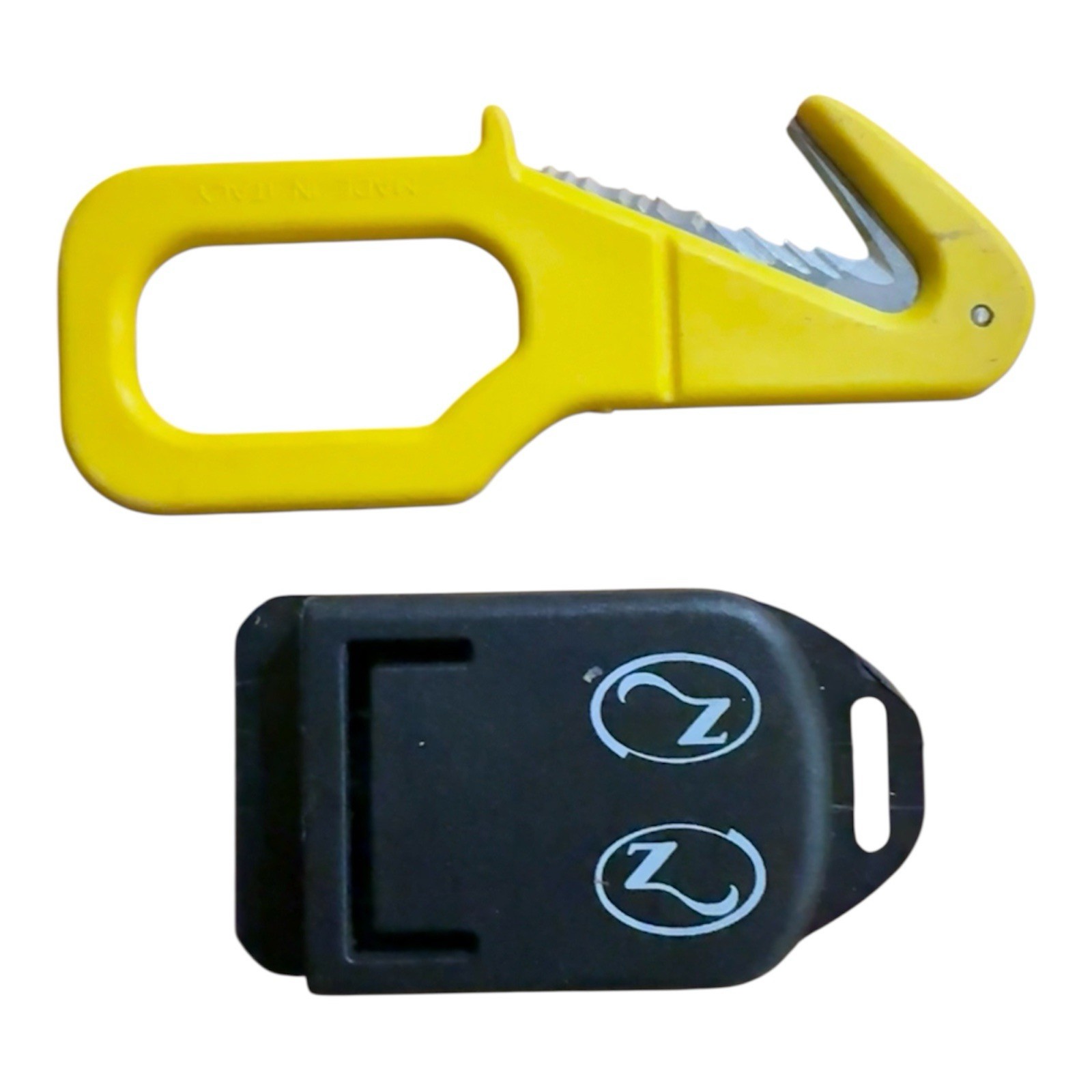 Zeagle Line Cutter: Divers Stainless Steel Serrated Blade Quick Release Sheath