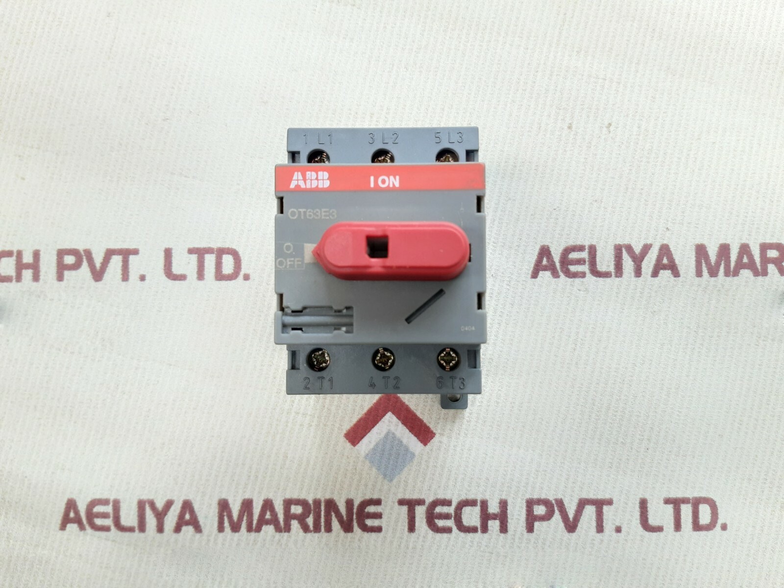 Abb ot63e3 load break switch 1sca022352r7090