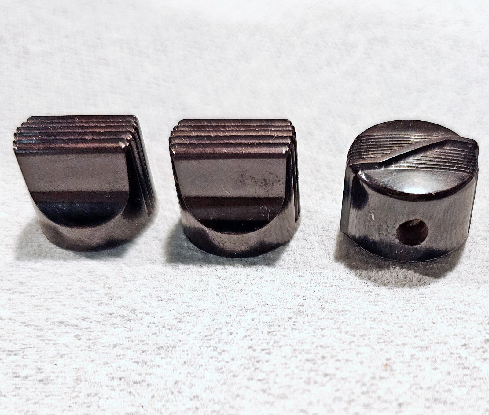 3 Knobs - Capitol Phonograph Turntable Model U14 - Brown Bakelite