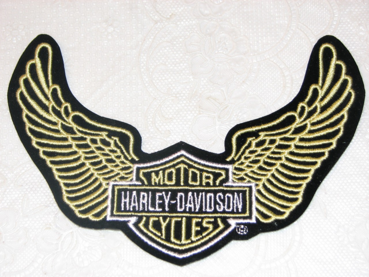 HARLEY DAVIDSON VINTAGE GOLD UP WING BAR & SHIELD PATCH NEW