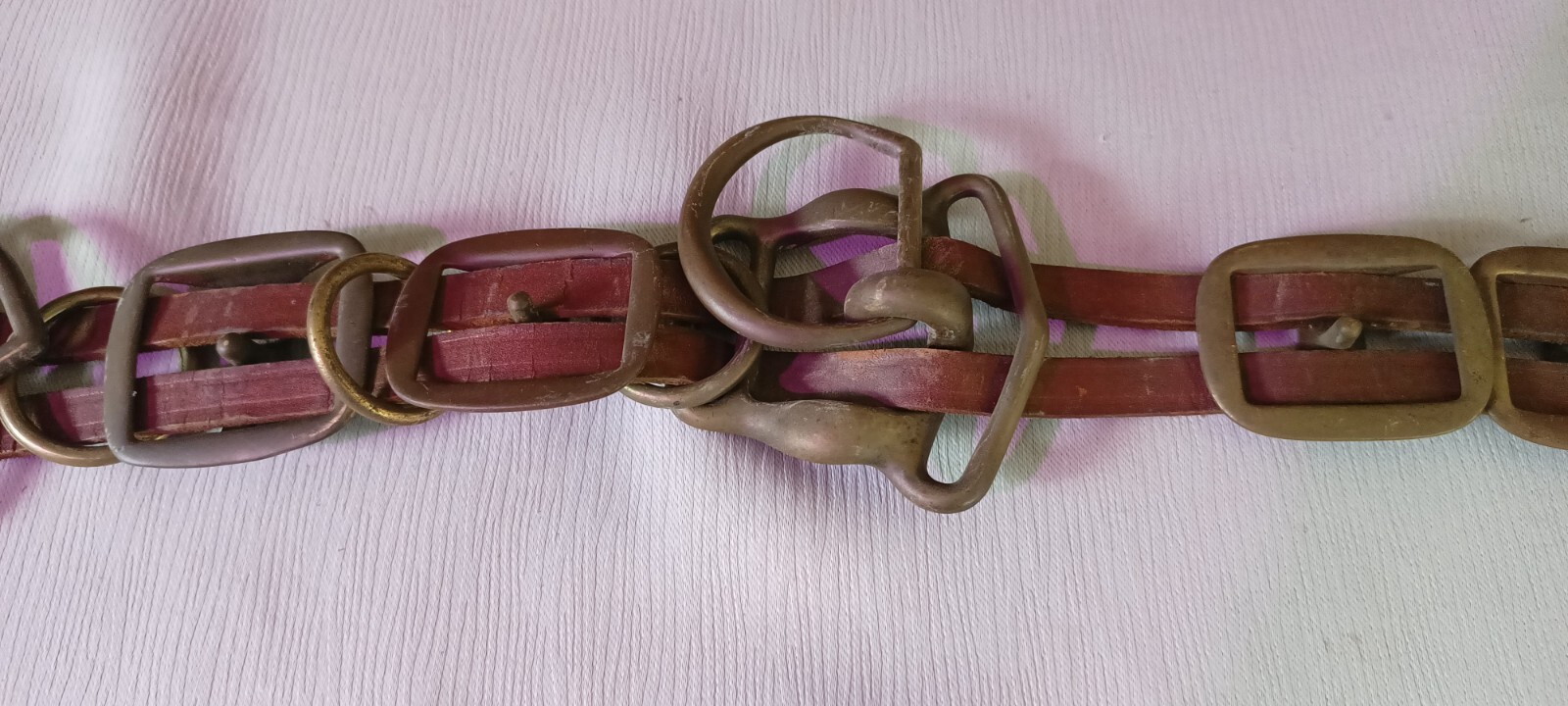 Horse Cinch Girth? I really dont know what this is?