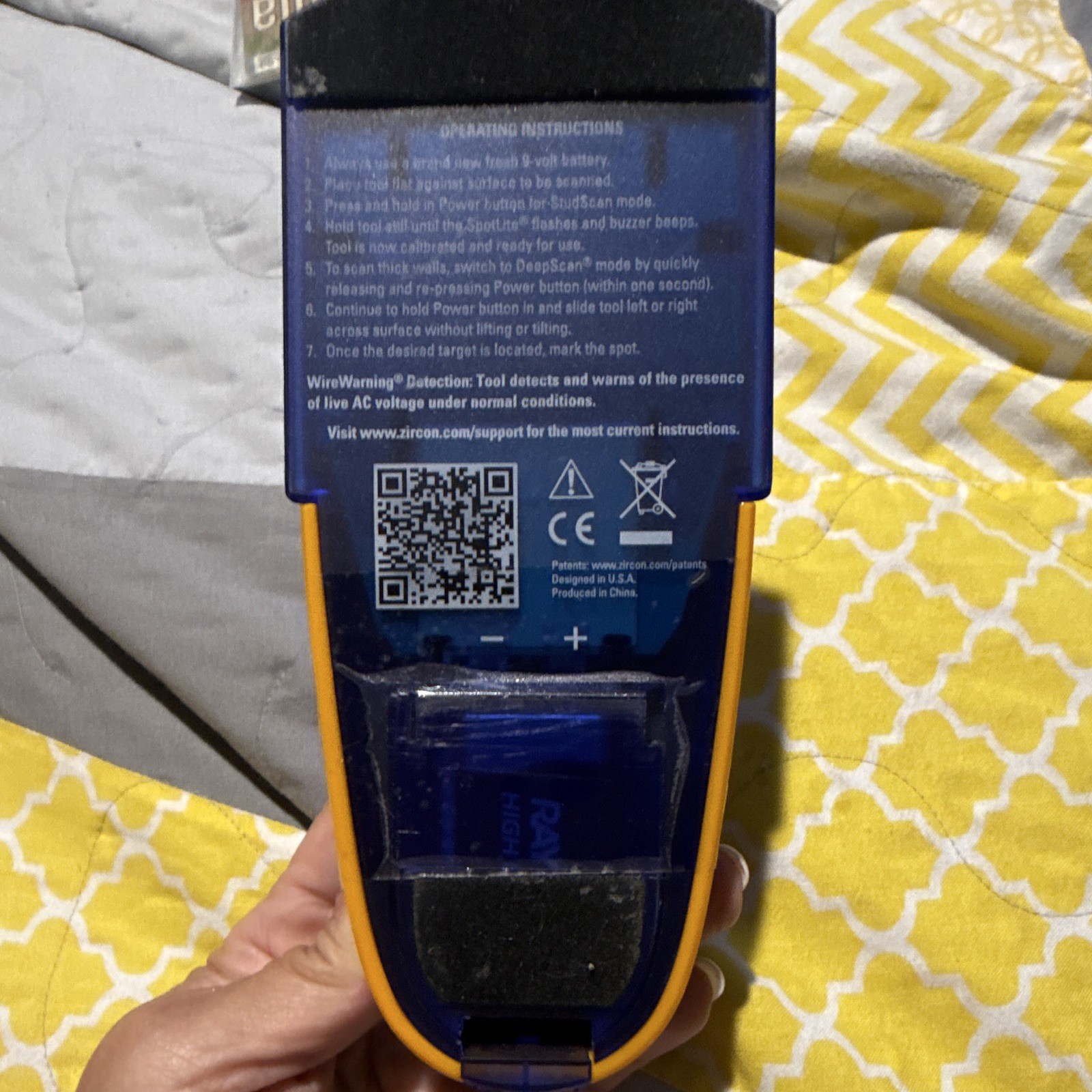 Zircon StudSensor L70 Stud Finder w/ LCD WireWarning Detection Yellow/Black
