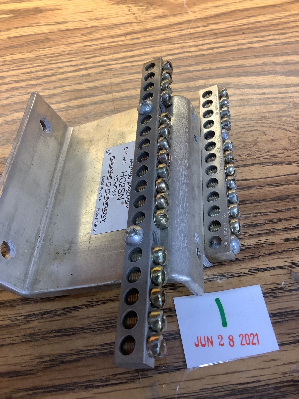 HC2SN SQUARE D Neutral Assembly Series 2 USED