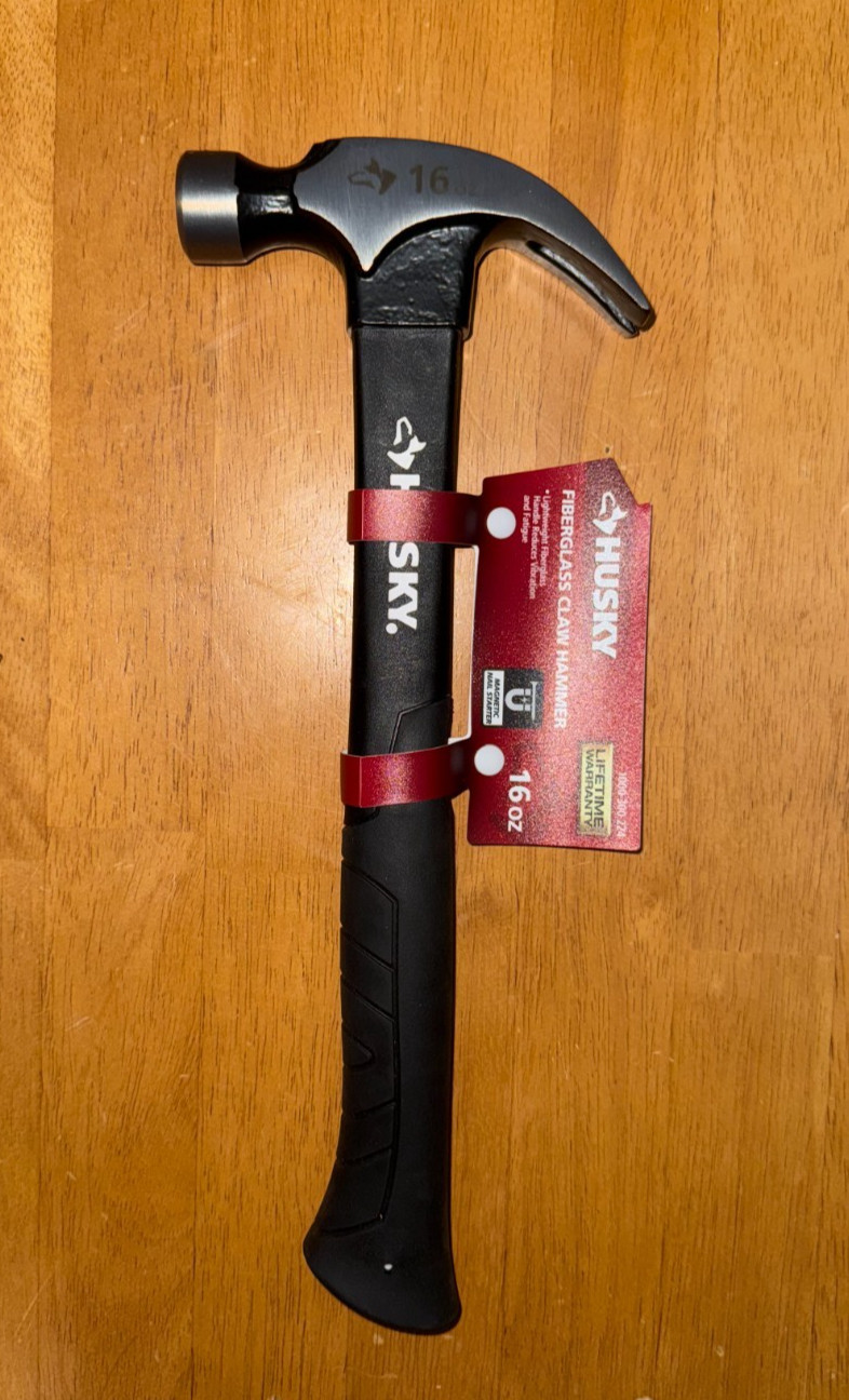 Husky 16oz Fiberglass Claw Hammer Magnetic Nail Starter NEW