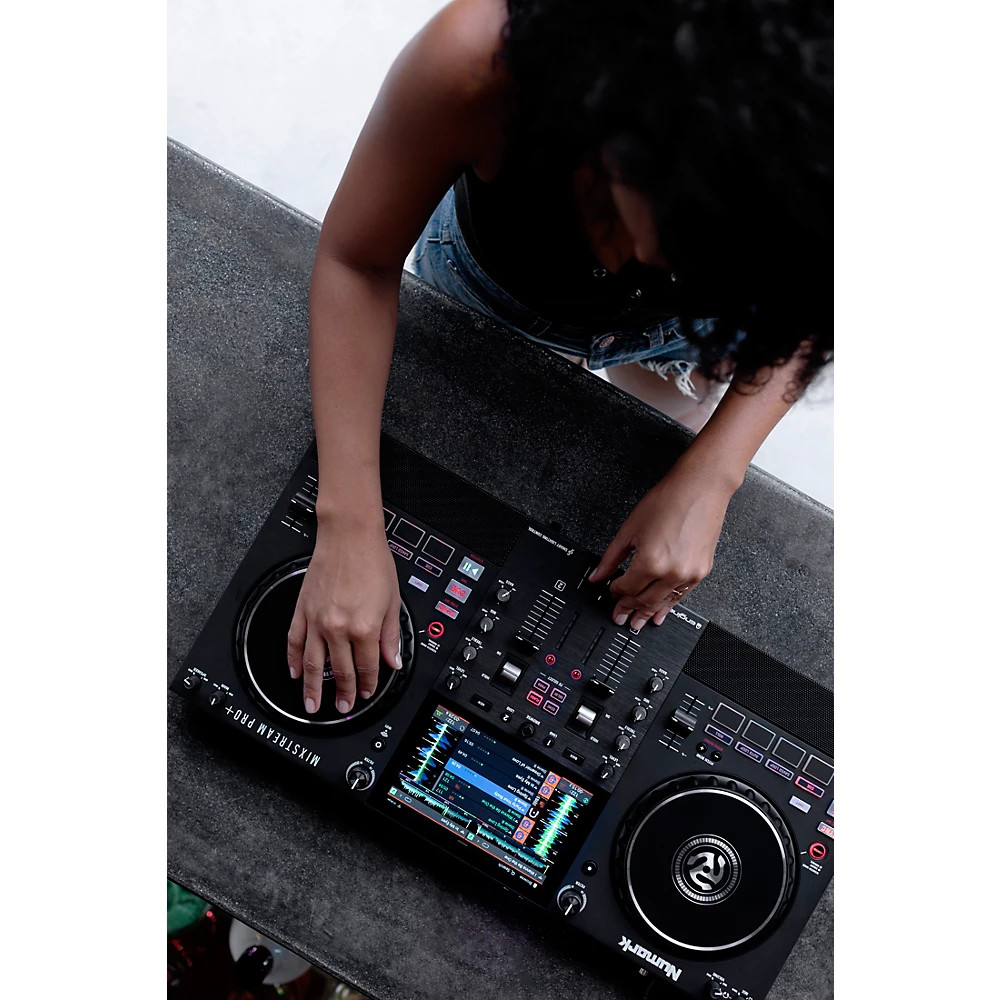 Numark Mixstream Pro + Standalone Streaming DJ Controller Black Refurbished