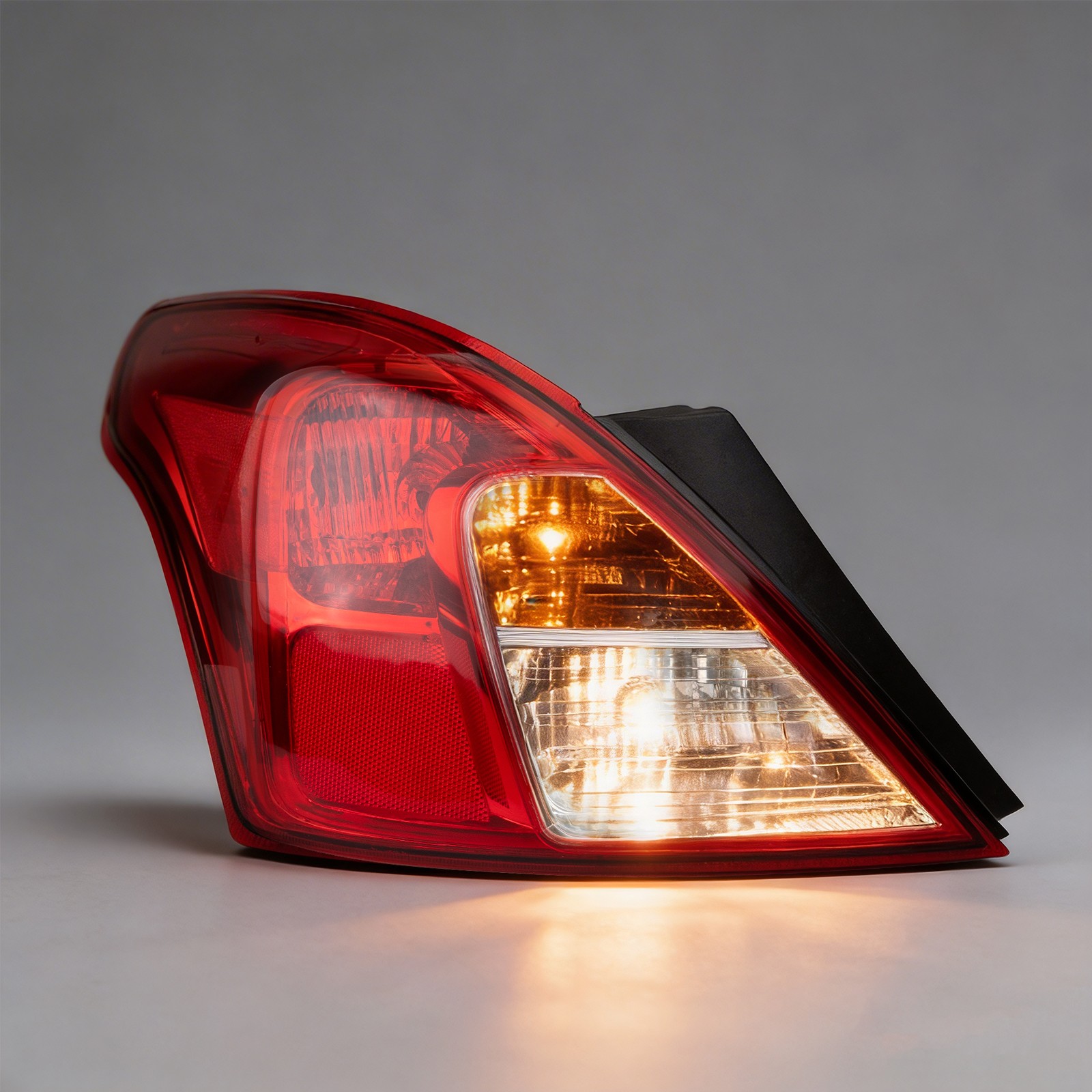 For 2012-2019 Nissan Versa Rear Tail Light Lamp Assembly Driver Side Left w/Bulb