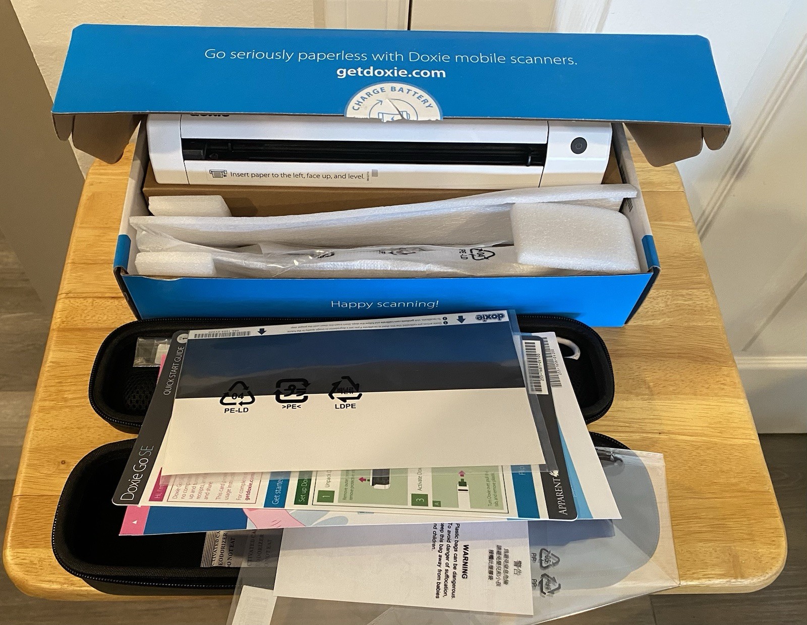 New Doxie Scanner And Case