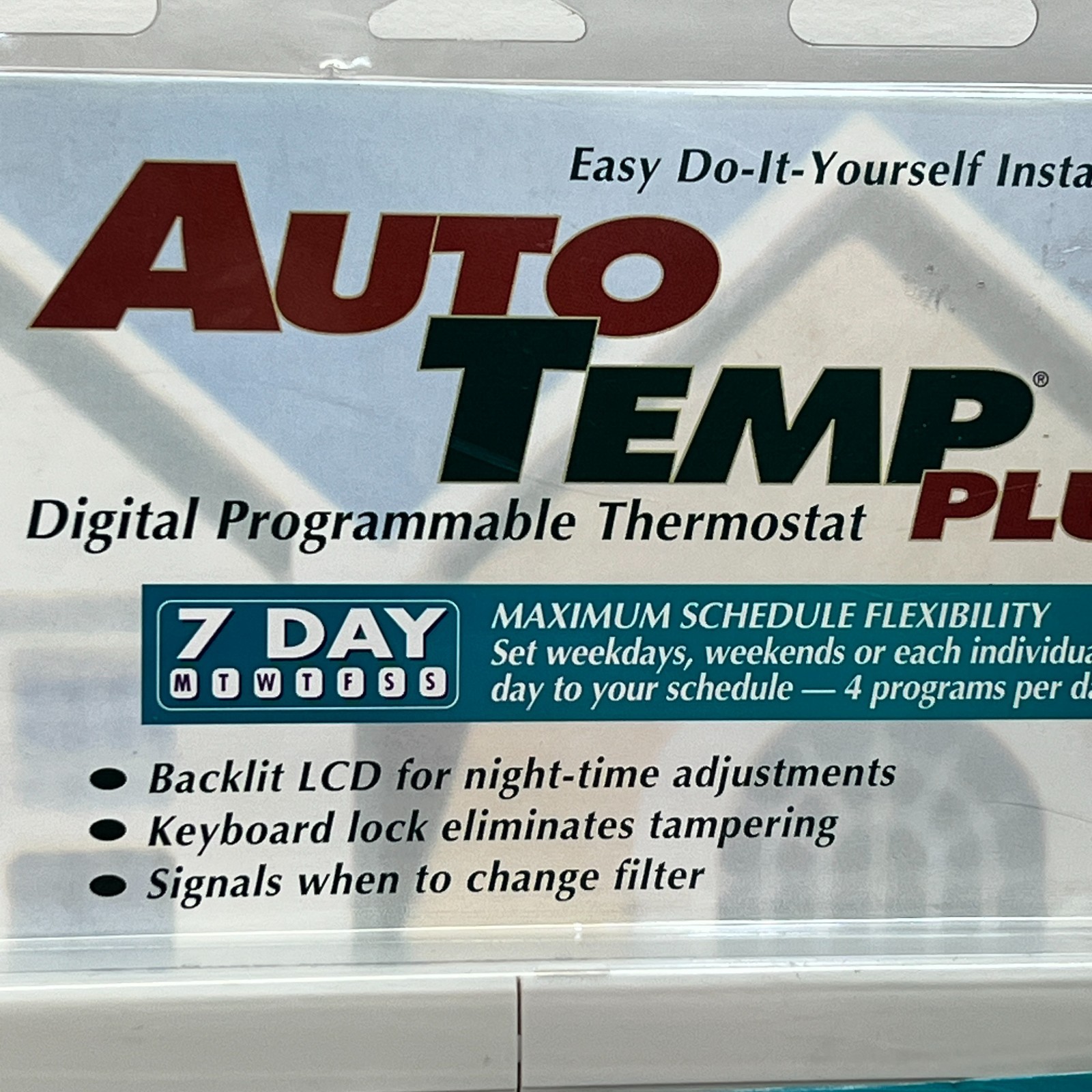 Hunter Auto Temp Plus Programmable Digital Thermostat Model #44422 Sealed