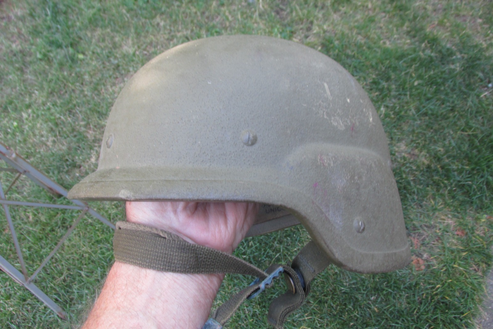 United States Military PASGT - UNICOR Combat Helmet Medium