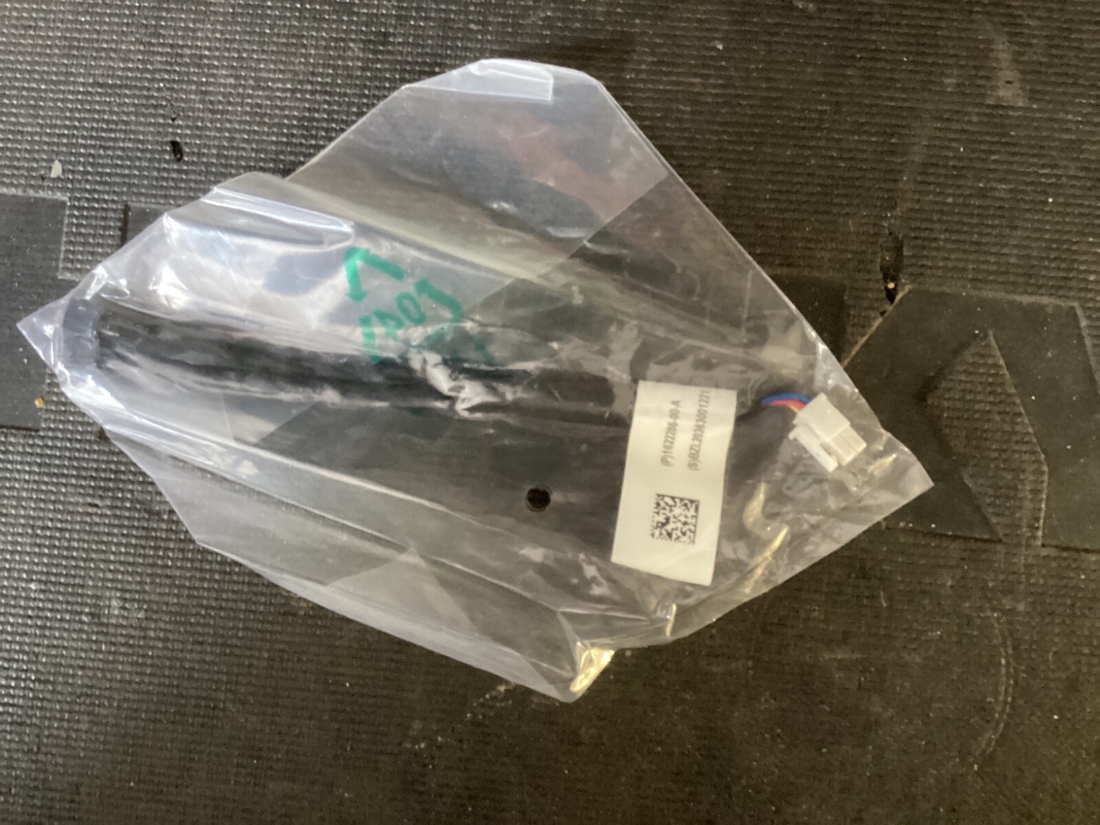 tesla 1622286-00a