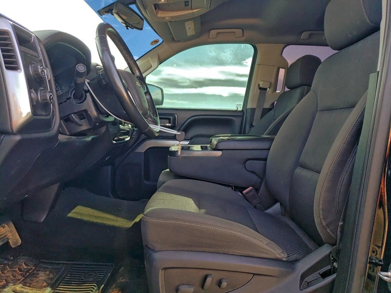 SILVRDO15 2014 Glove Box 4919412