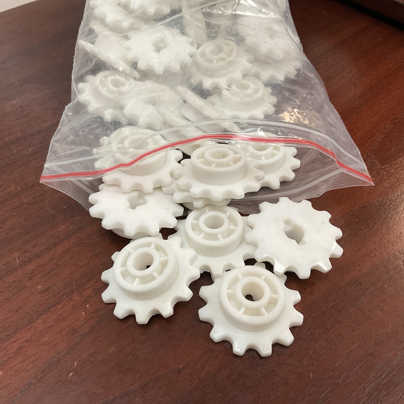 34B7499821 34B7499822 Sprocket For Fuji 550/570/350/370/340 X 1 unit USA STOCK
