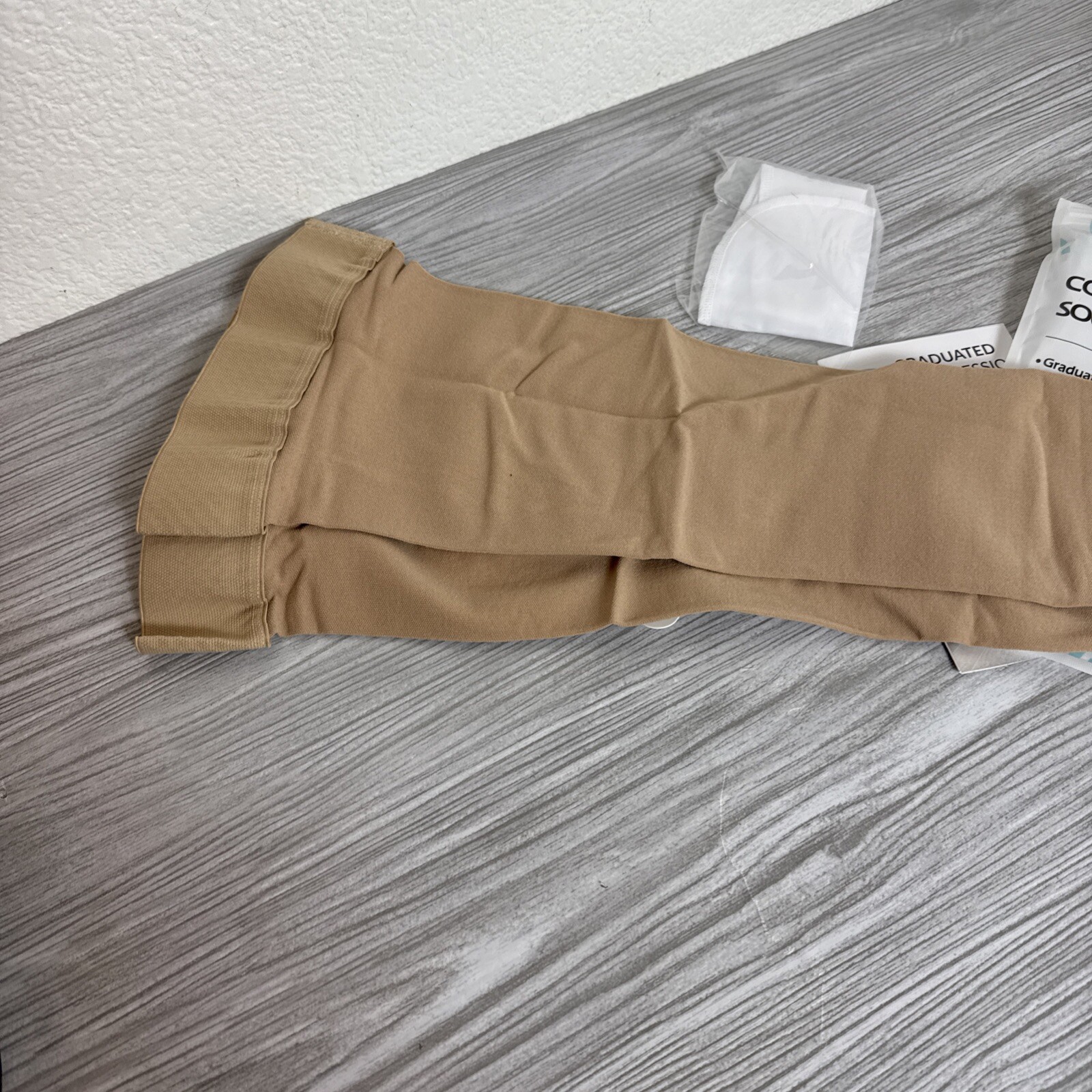 Lin Performance Graduated Compression Sz L Beige