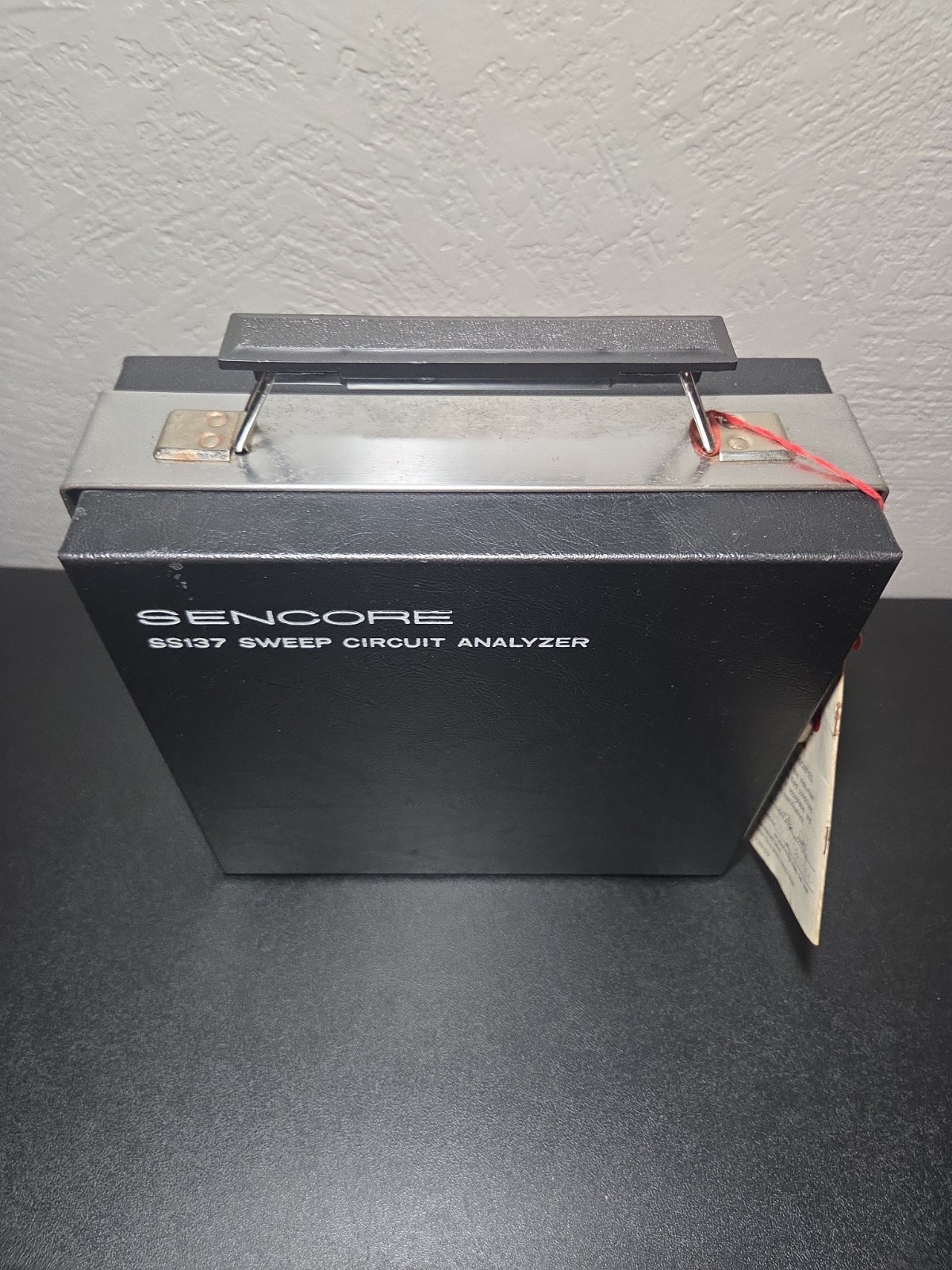 Sencore SS137 Sweep Circuit Analyzer - Power On - Untested