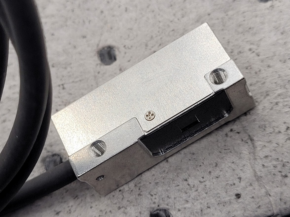 Renishaw Optical Incremental Encoder Read Head RGH24Z30F00A RGH24 0.5um 2m