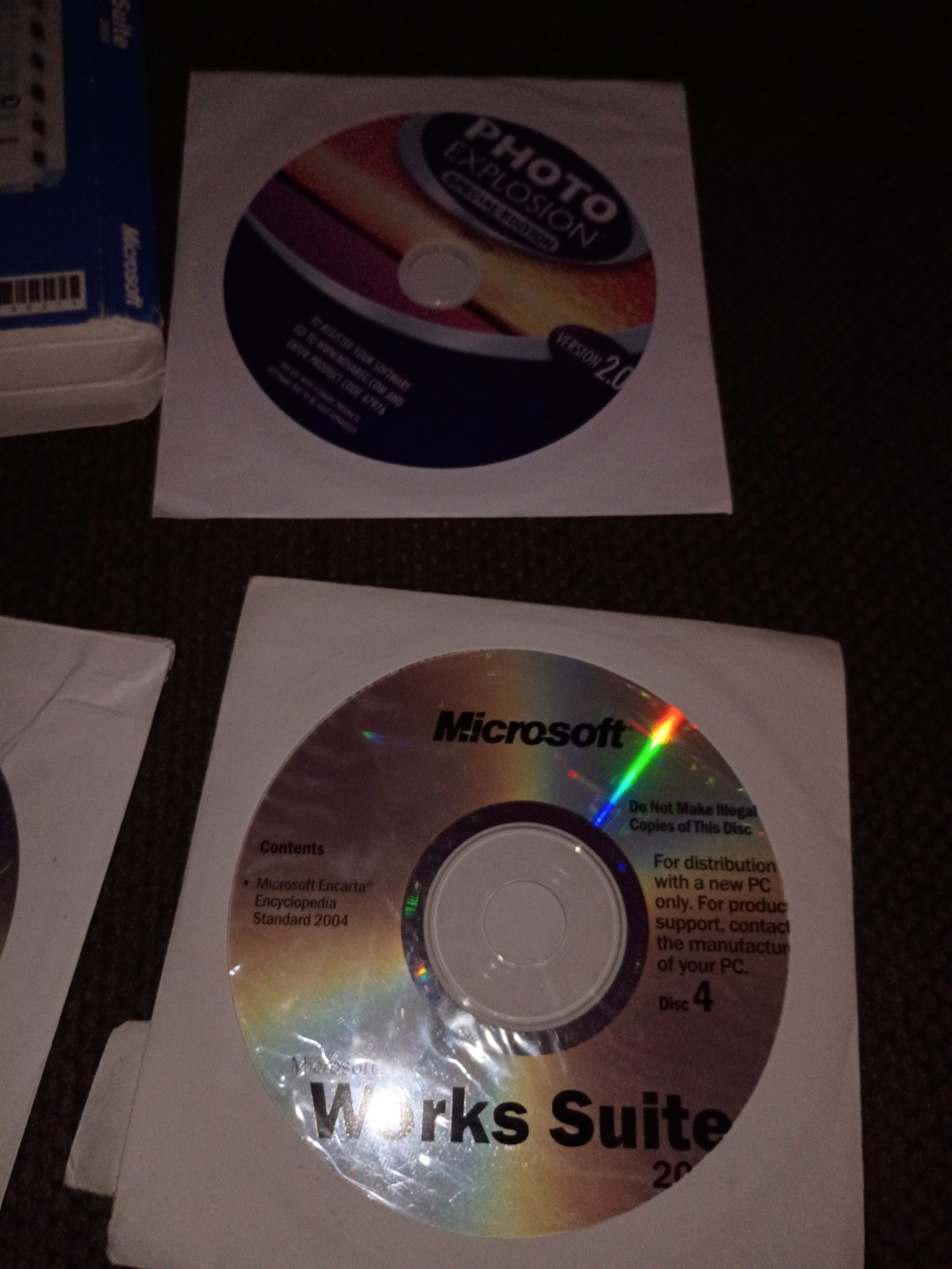 Microsoft Works Suite 2004 Software PC CD-ROM with Product Key and Codes Vtg New