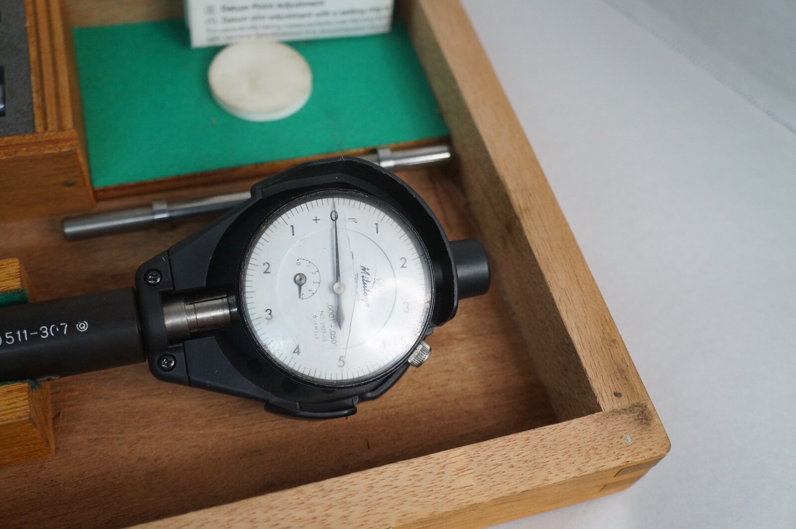 Mitutoyo 511-307 Micrometer head bore gage, 6" -10" Range
