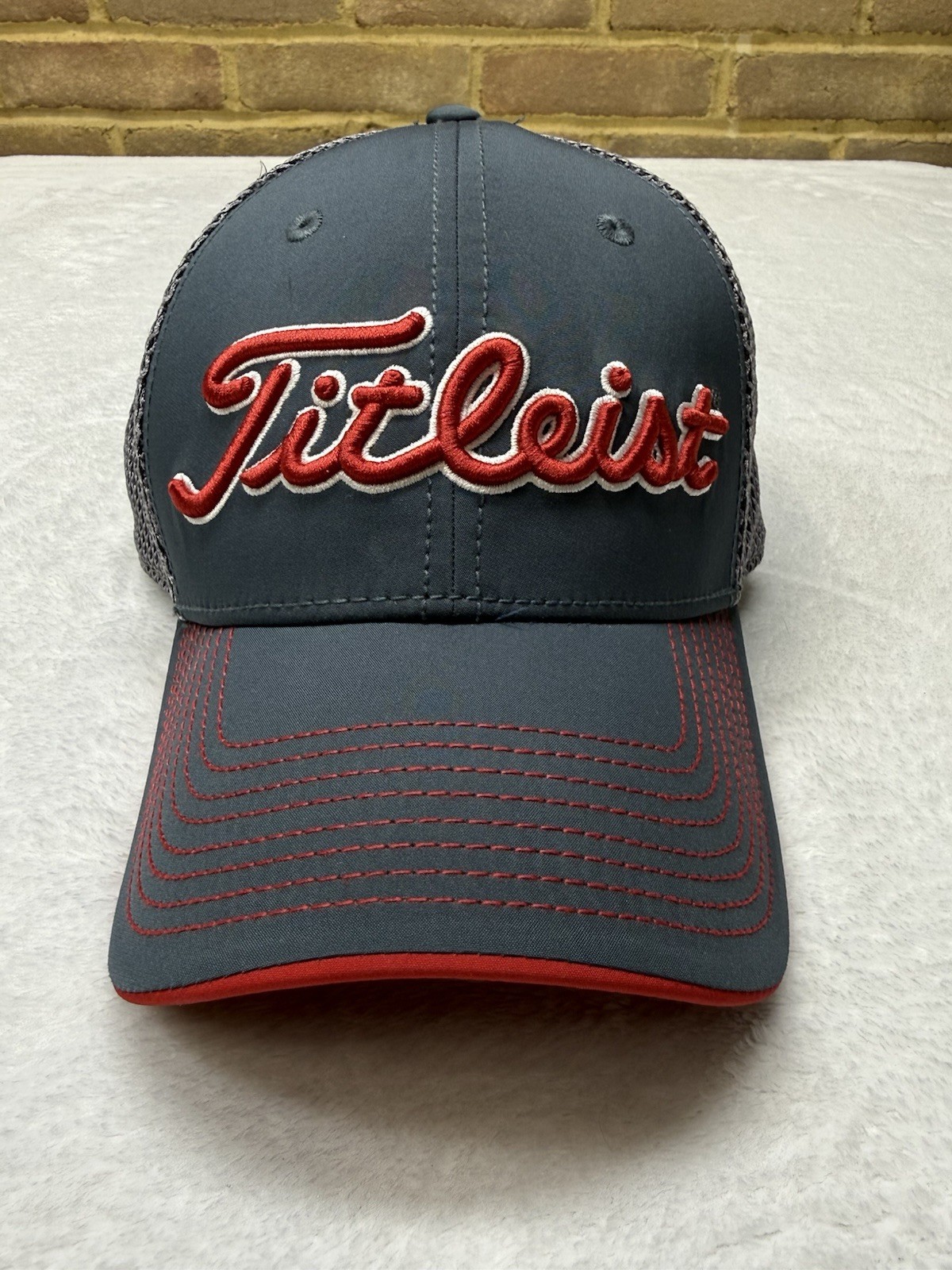 Titleist Adjustable Mesh Golf Hat Gray Mesh Back Gray Red Embroidered Logo
