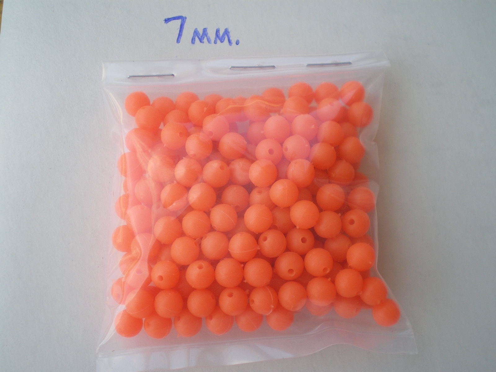 500 PCS. 7MM. SOFT GLOW PLASTIC LURE BEADS, ORANGE .052 HOLE