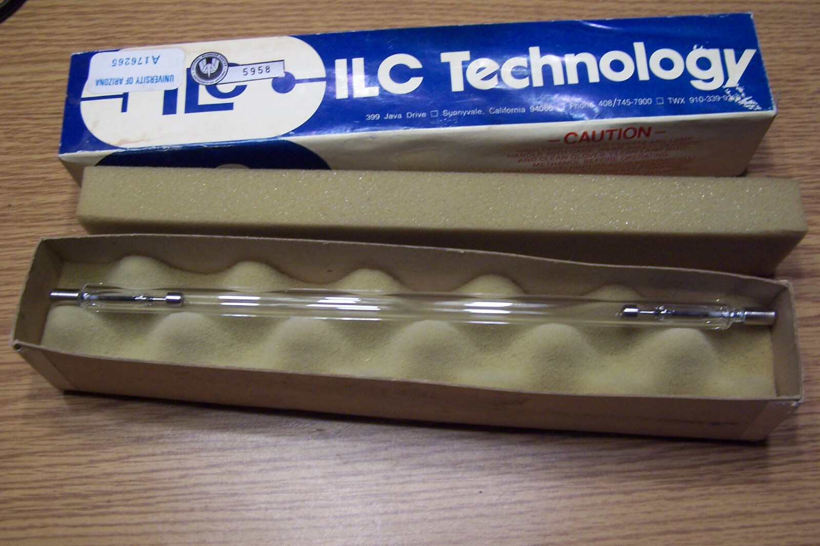 ILC Technology  L-4664 Quartz  ARC Lamp