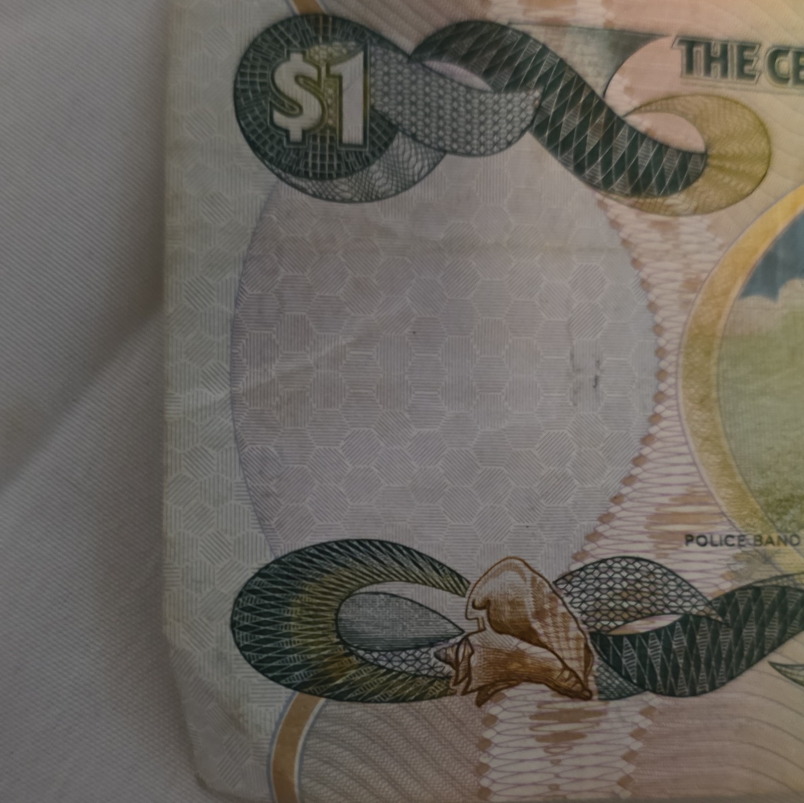 Bahamas $1 Banknote 2001 Series CK603565