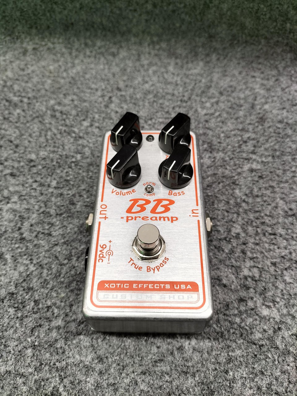 XOTIC BB PRE COMP Guitar Preamp Effect Pedal with Compressor, Box & Manual