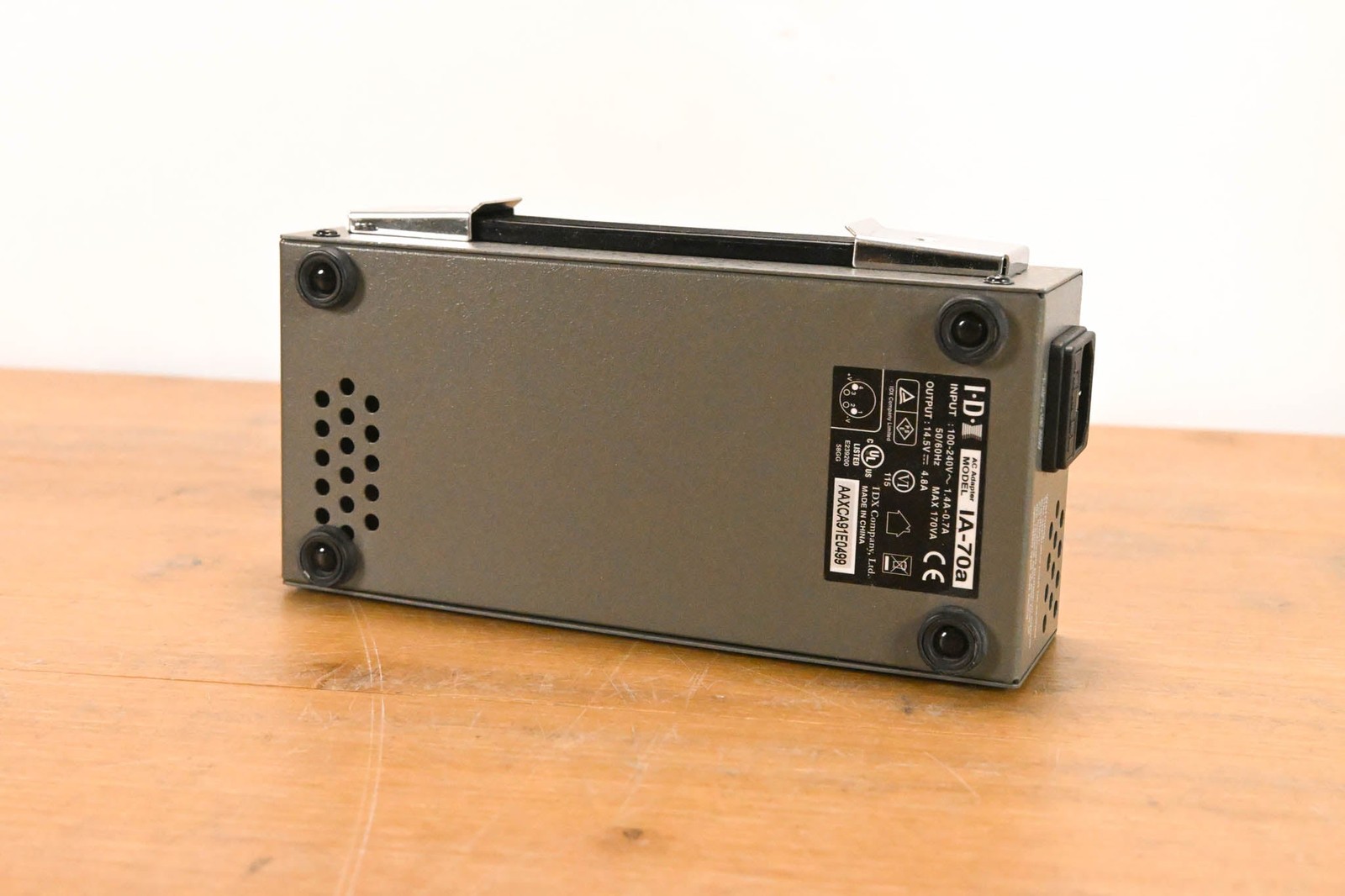 IDX System Technology IA-70a Single-Channel DC Power Supply CG01V5H