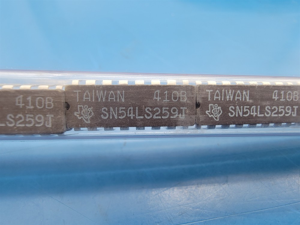 New (45pcs) SN54LS259J TEXAS INSTRUMENTS IC Logic