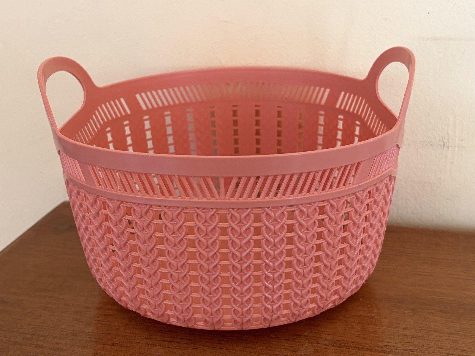 Vintage Basket 8” Across Peach Dual Handles