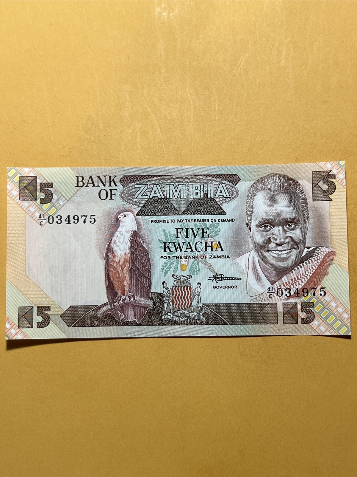 Zambia 5 Kwacha Current Uncirculated Paper Money - P#25 - TDLR Issue Sign #7
