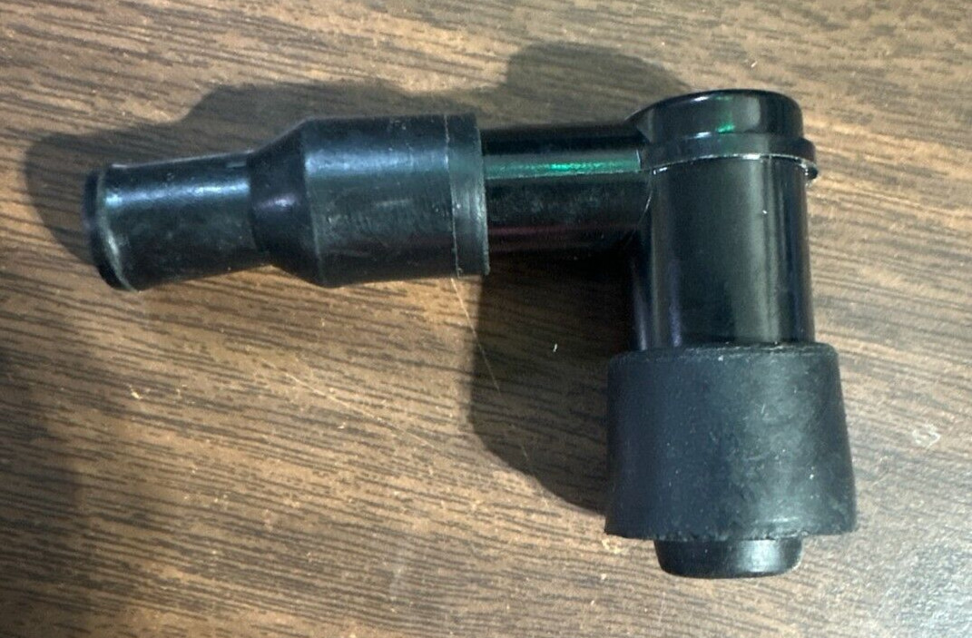 1EA NEW NON RESISTOR SPARK PLUG CAP  (B_CAP)