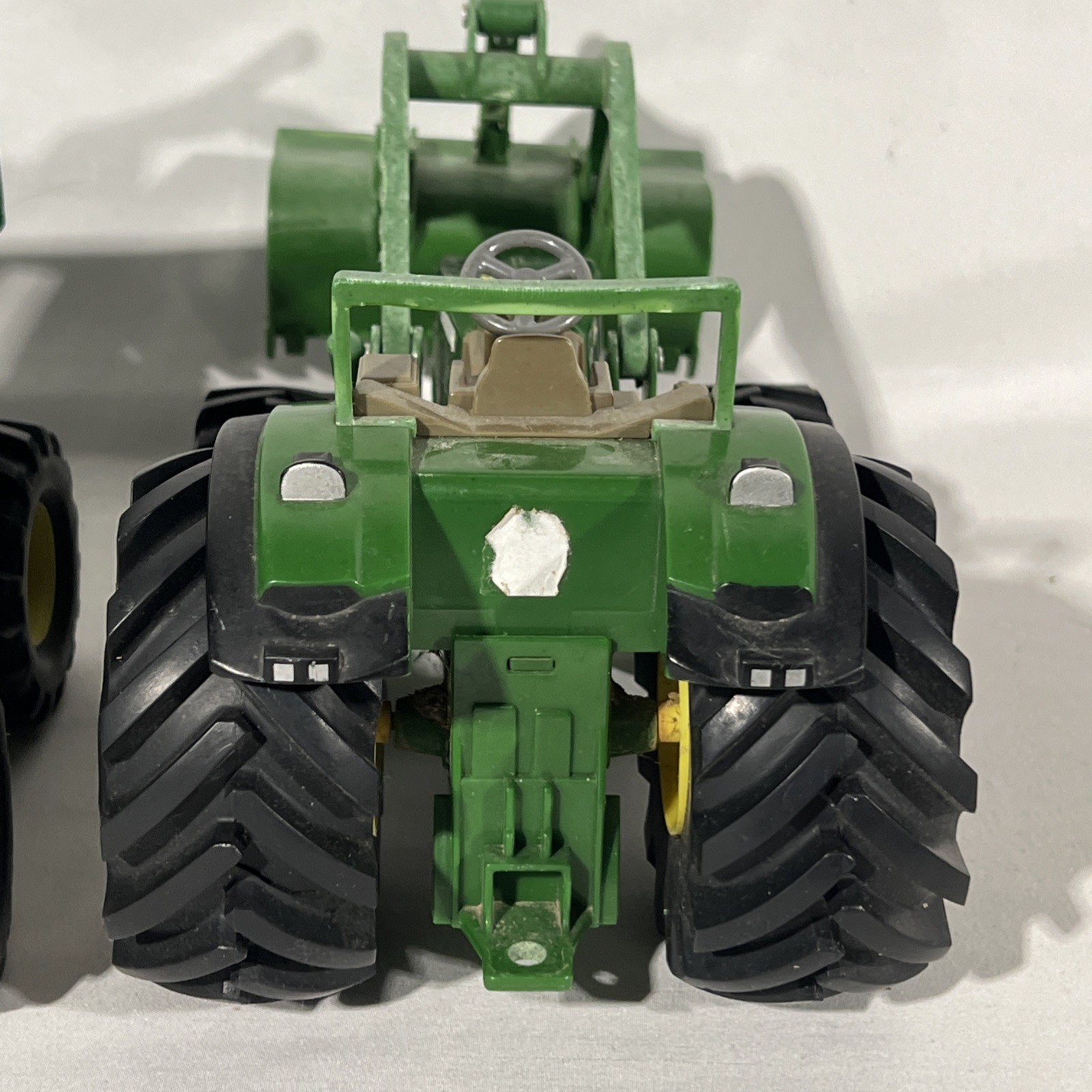 ERTL John Deere Green Tractor with Wagon