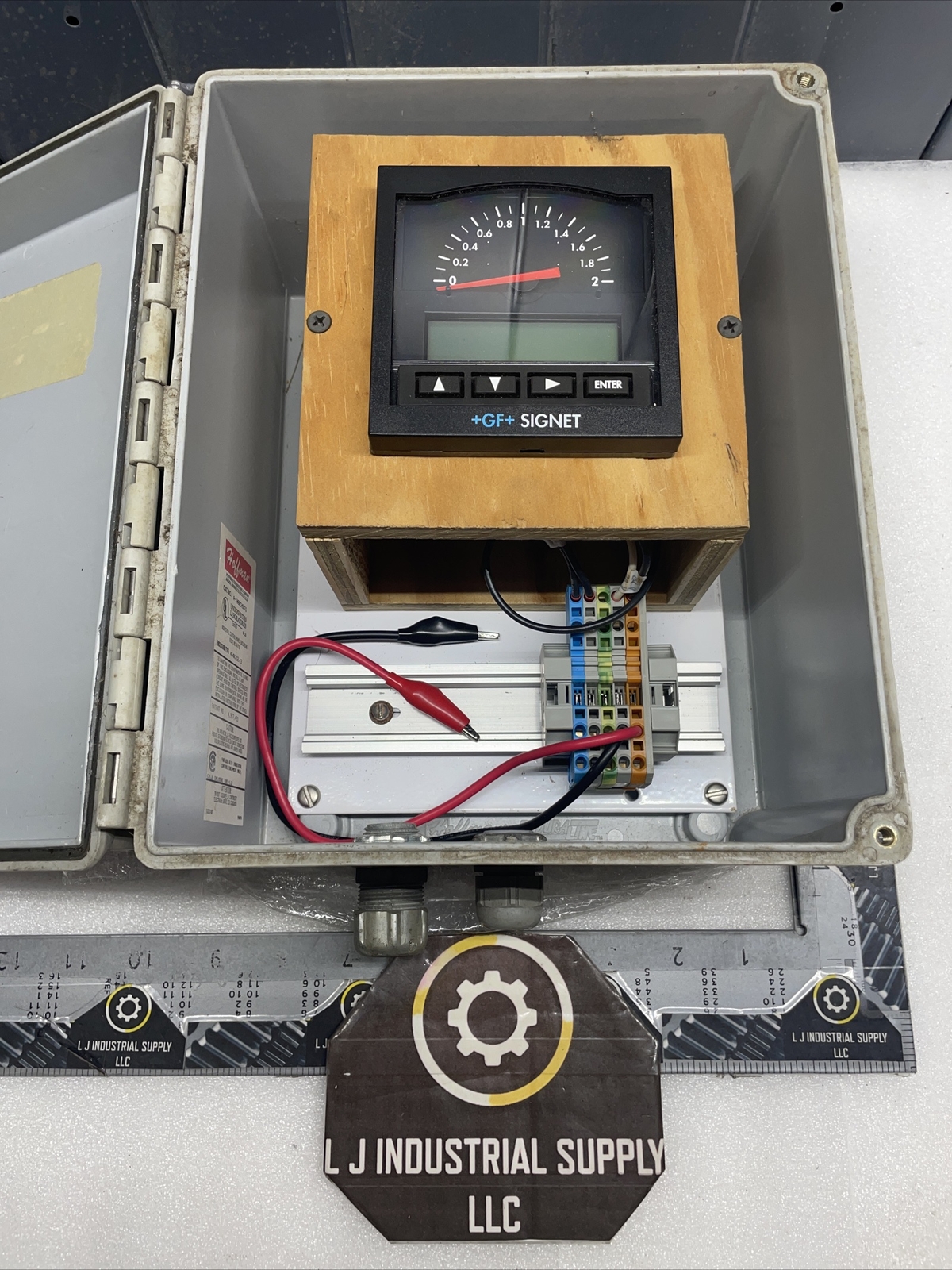 GF SIGNET 3-5075 Flow Monitor w/ 10x8x6” Enclosure_GOOD TAKE-OUT!_FAST SHIP!
