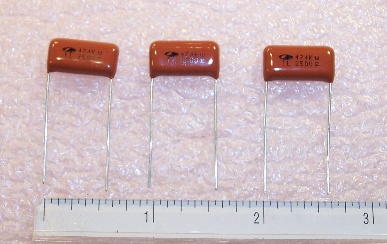 QTY (25) .47uf 250V 10% METALLIZED POLYESTER FILM CAPACITORS TL474K250 SAMWHA