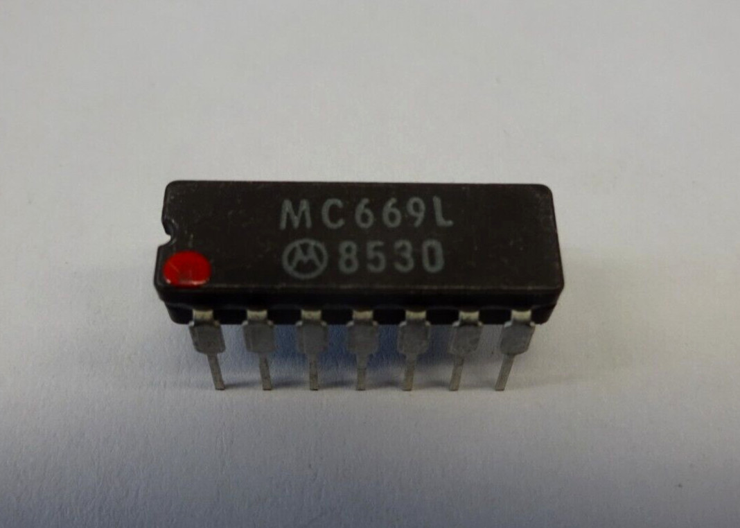MC669L Dual 4-Input NAND Logic Gate, Expander, DIL DIP Lot of 2