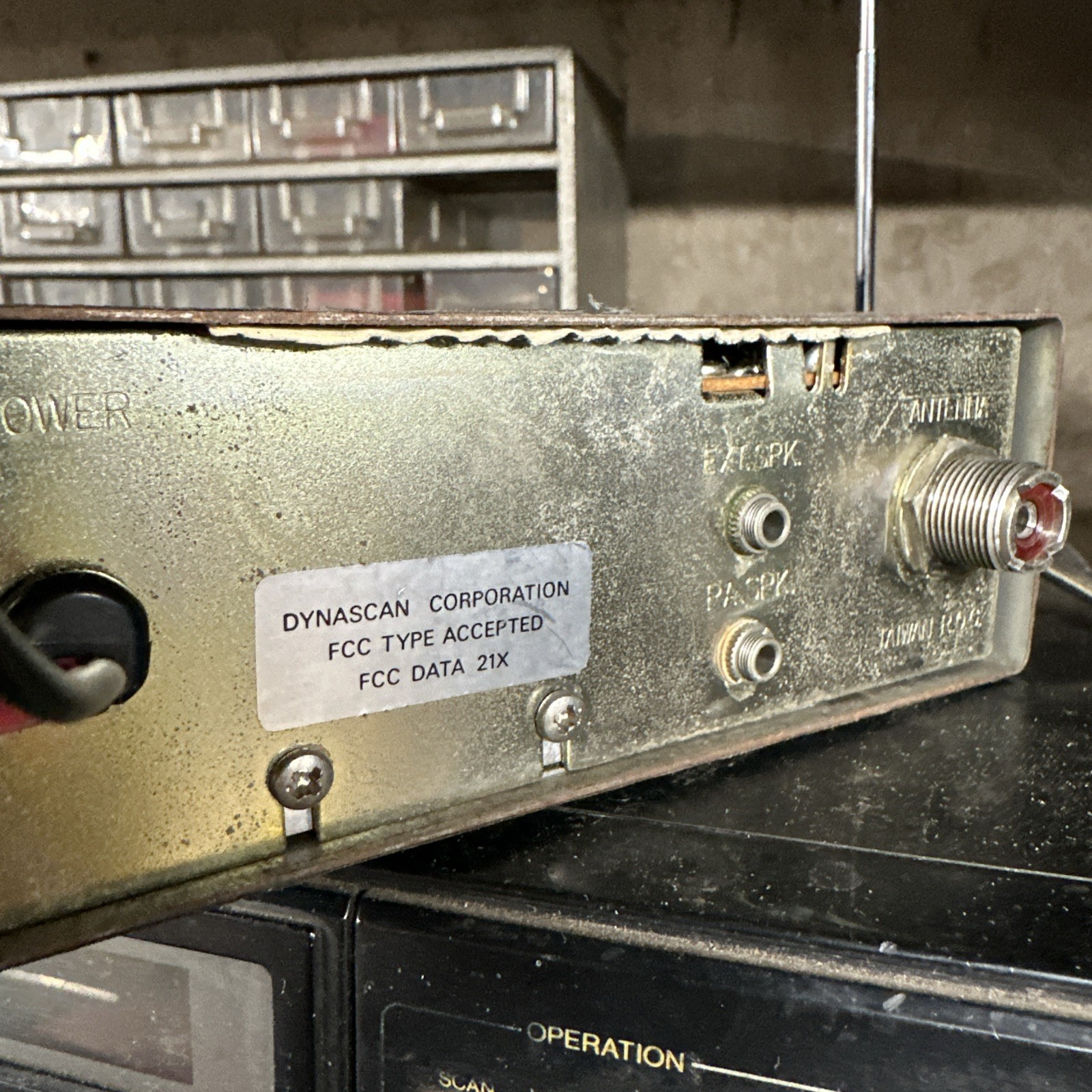 Cobra 21 CB Radio Transceiver with Mic Untested
