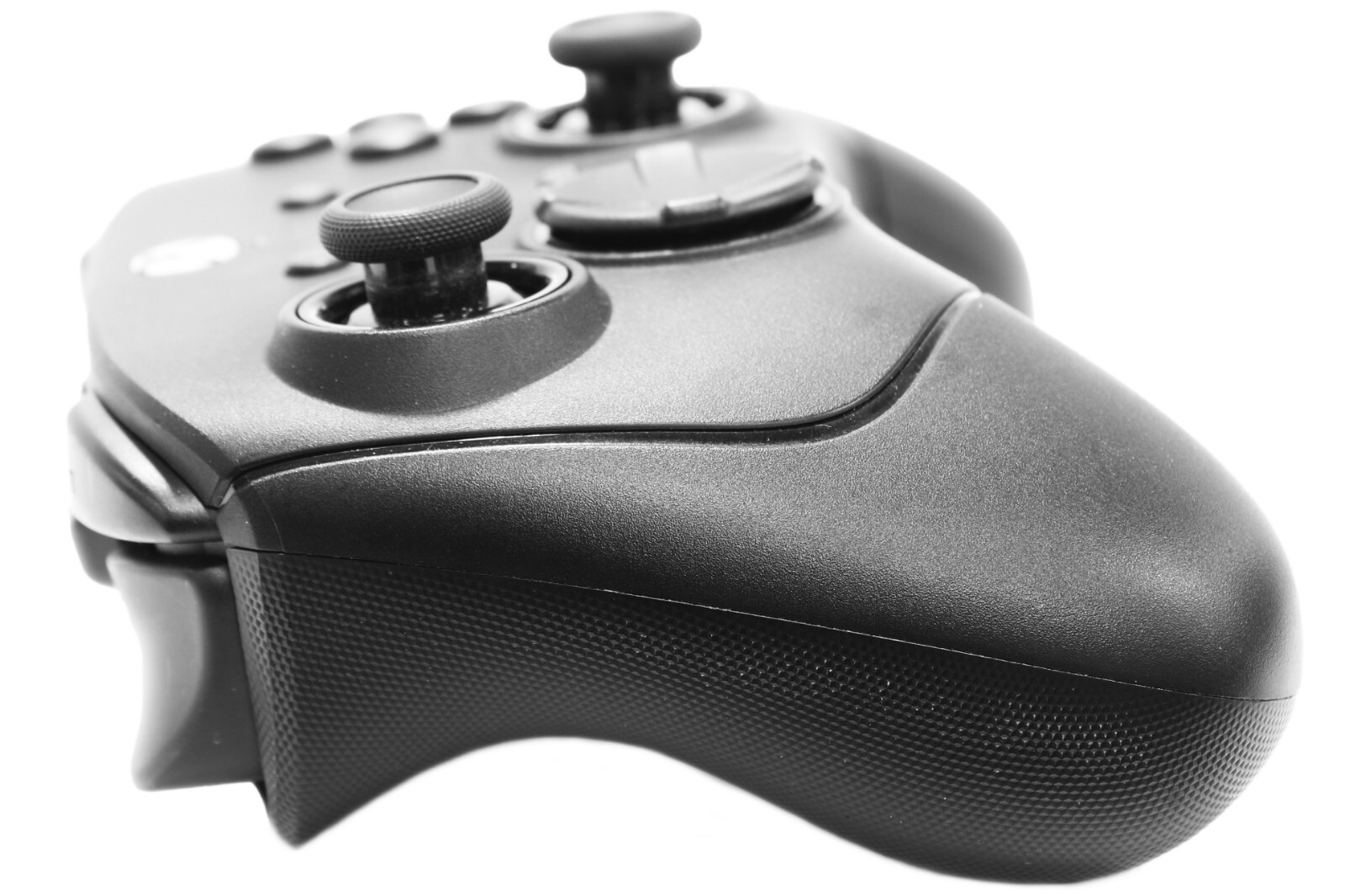 Razer Wolverine V3 Tournament Edition Wired Gaming Controller for Xbox & PC 🐍