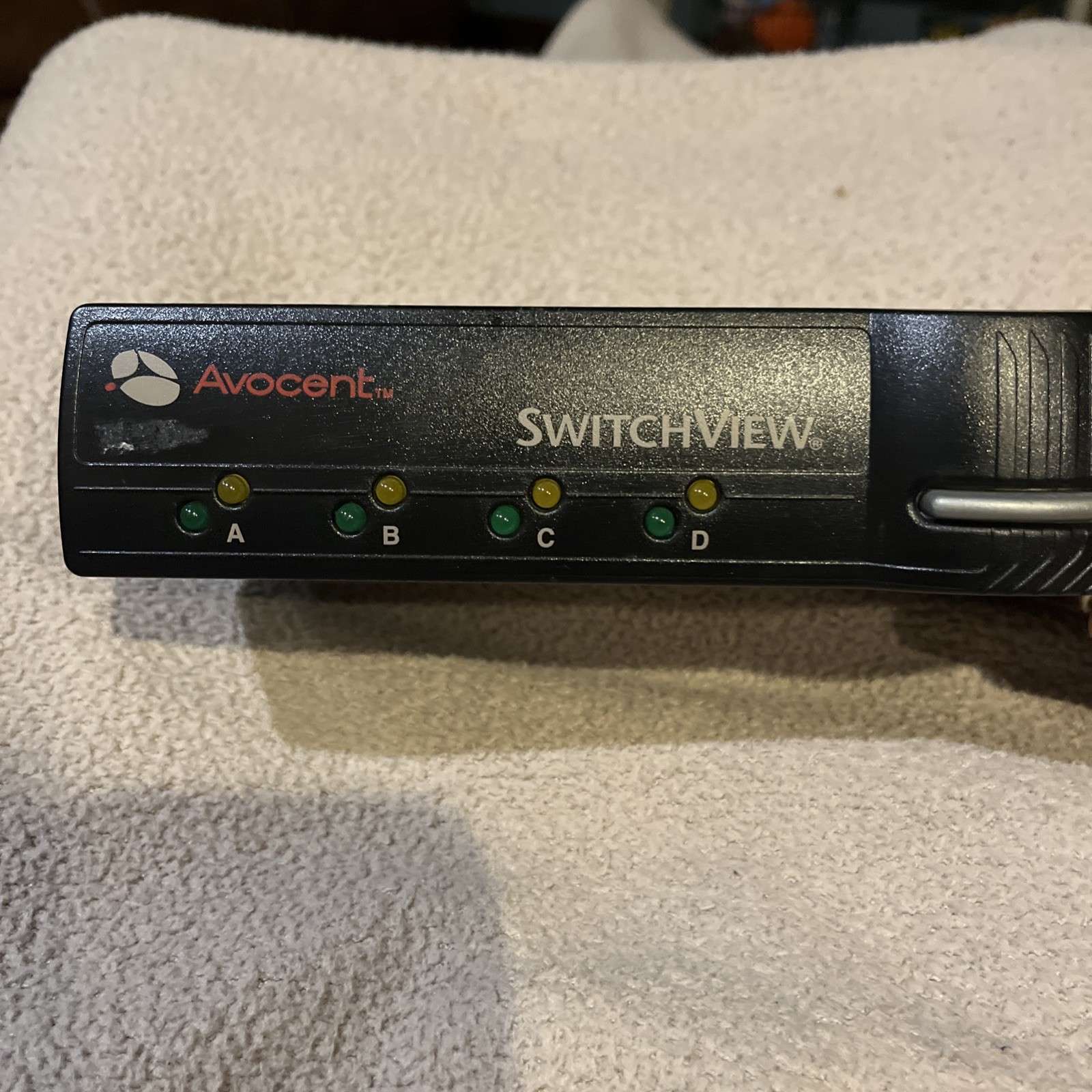 Avocent SwitchView 4 Port Select 520-195-005