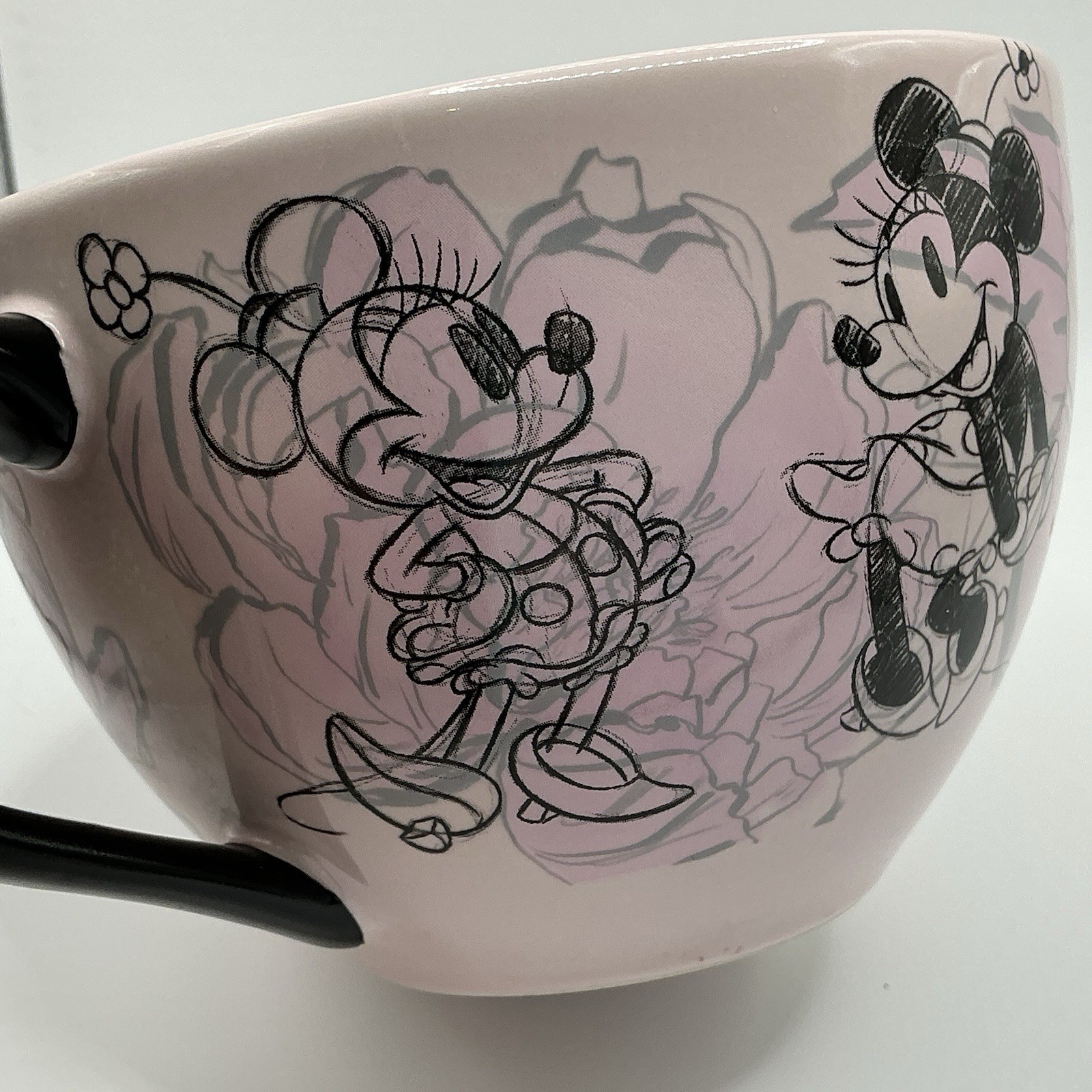 Disney Sketch Art Minnie Mouse Large Pink Coffee Mug Tea Cup Black Handle GUC