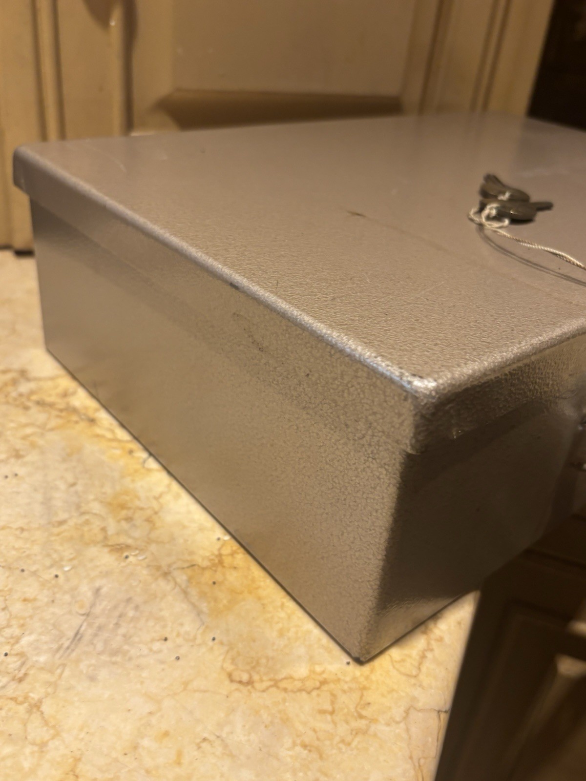Vintage Heavy Duty SECURITY LOCK BOX w/two Keys
