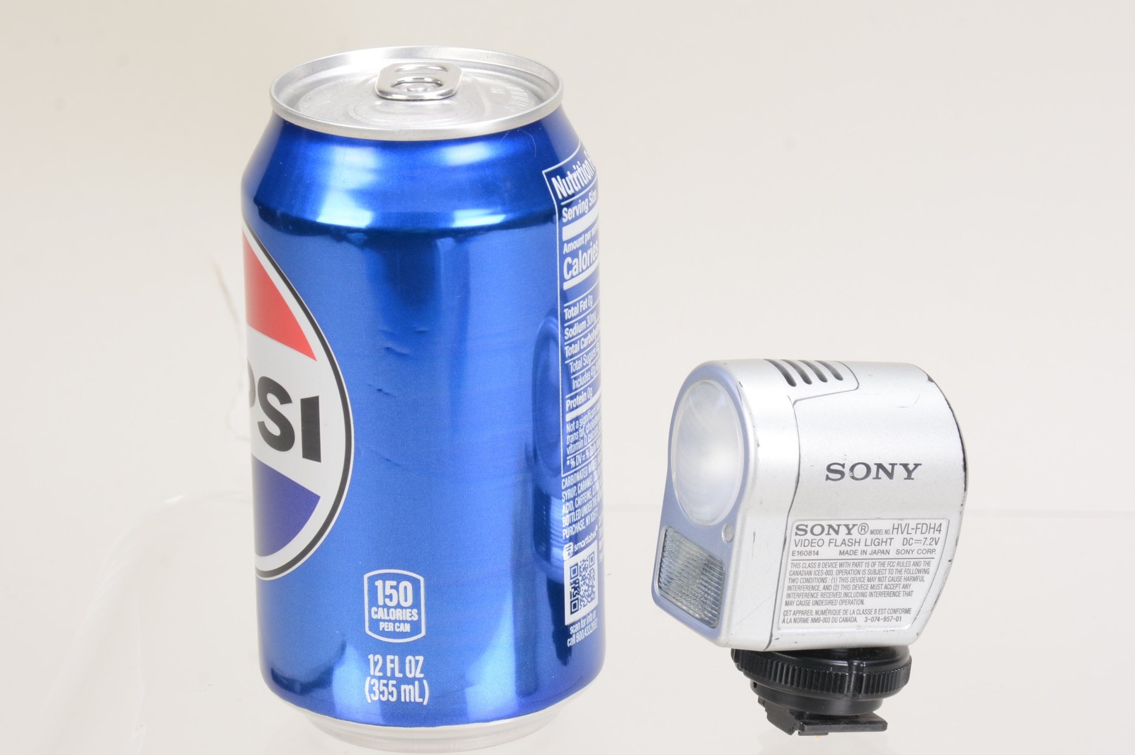Sony HVL-FDH4 Video Flash Light - Intelligent Accessory Shoe Camcorders