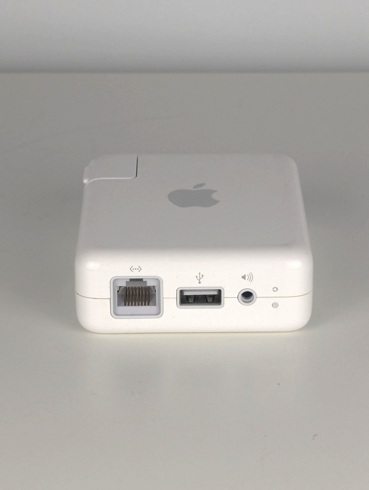 Apple Airport Express Base Station Model A1084 MAC PC