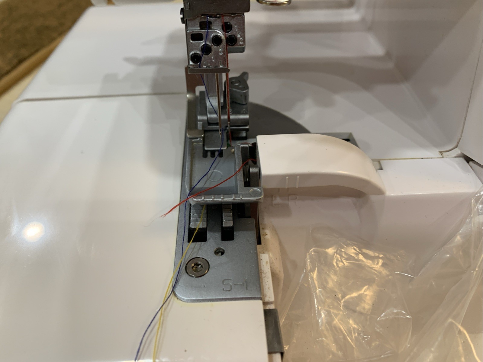 Elna 925 DCX Computerized 5 Thread Serger, Made in Japan!