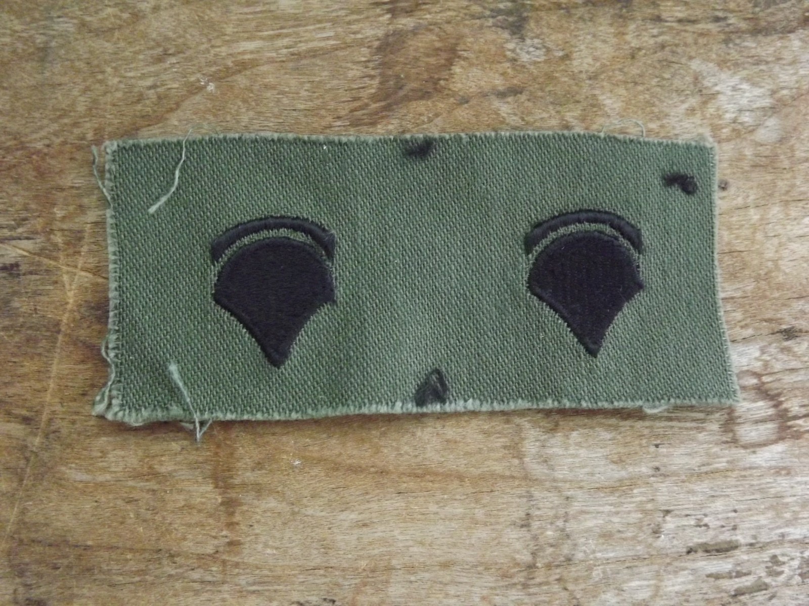 Pair, Army Specialist Five (E-5) Collar Insignia - INV# C903